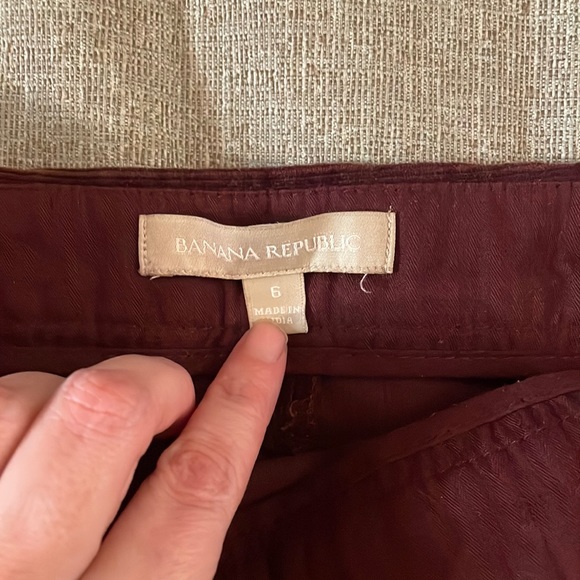 2 Corduroy Skirts - Banana Republic - Picture 3 of 5